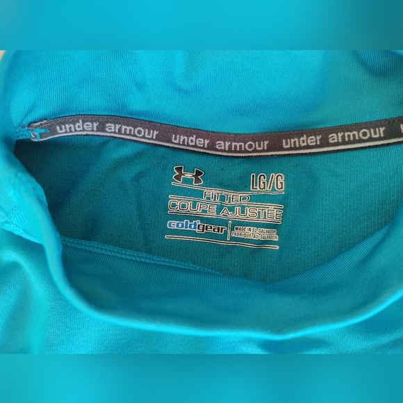 Pair of Under Armour running shirts - Picture 4 of 8